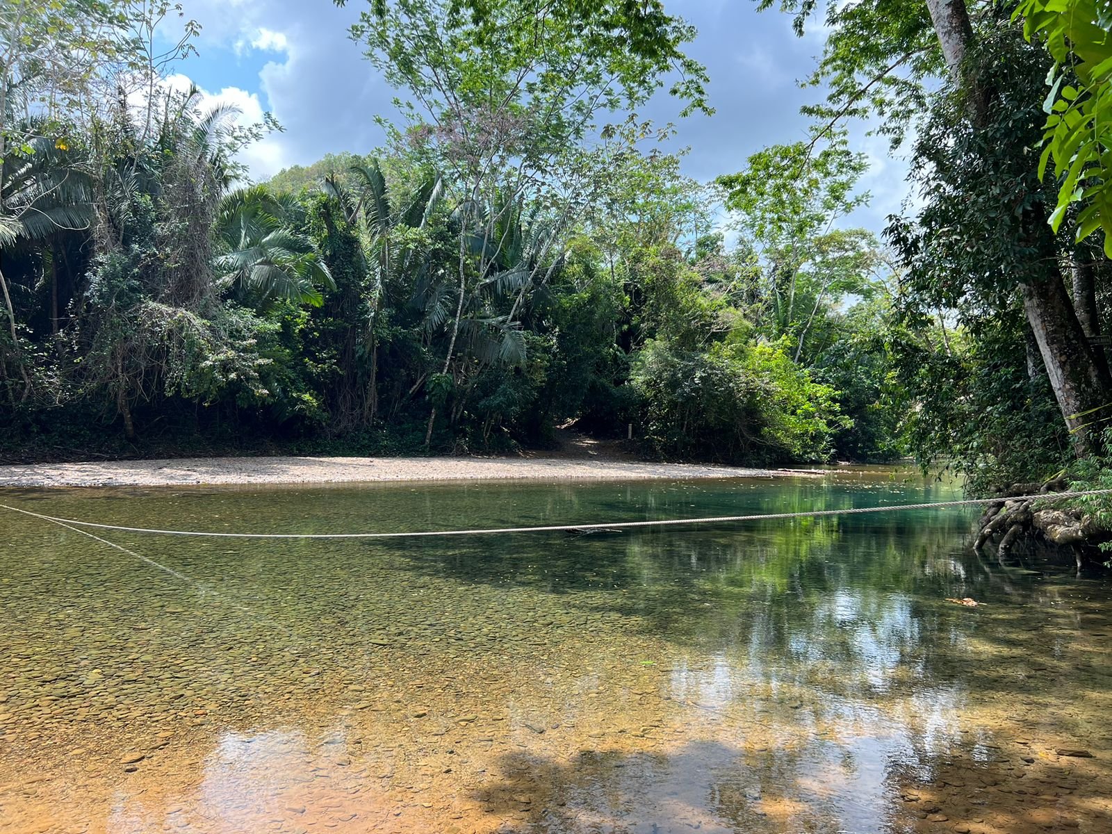 Nohoch Che'en National Park - Cave Branch River